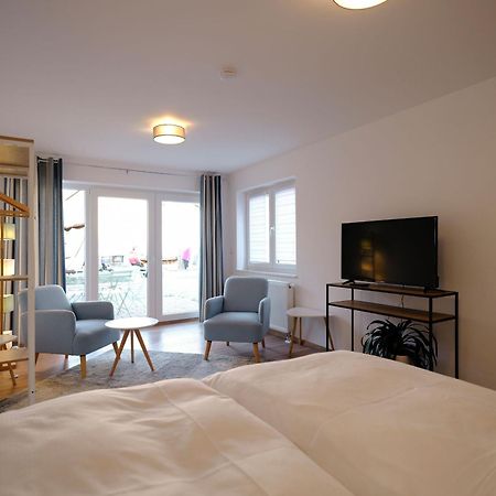 אפרטהוטל נוירופין Travel Art Boardinghouse מראה חיצוני תמונה